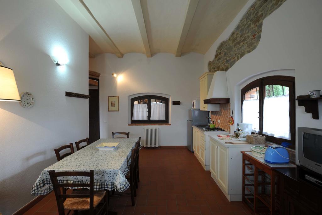 Borgo Rapale Villa Luaran gambar