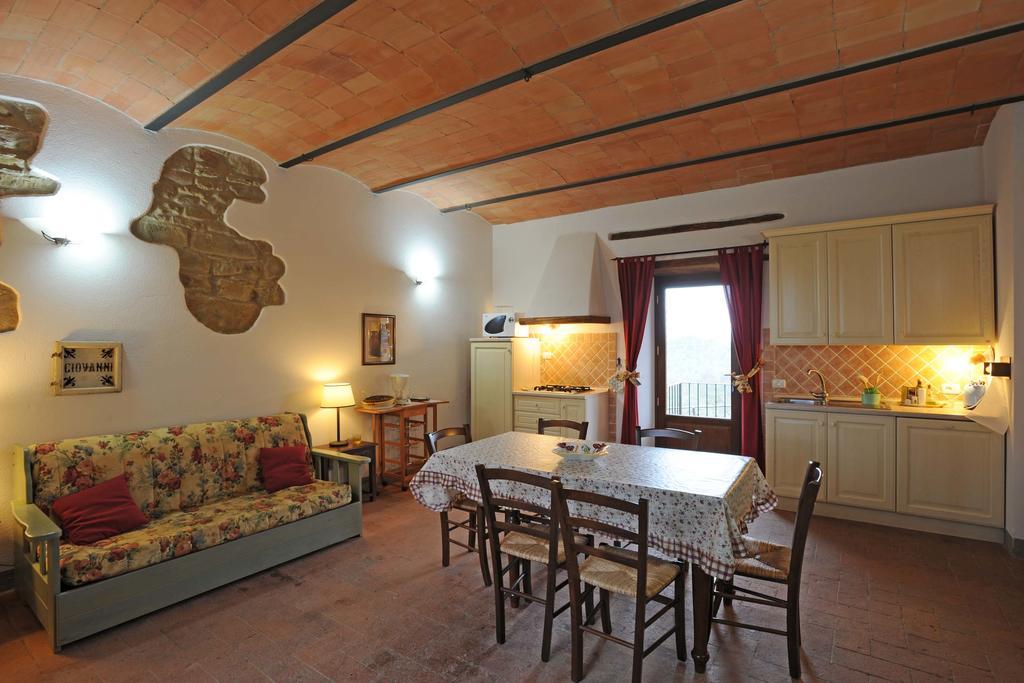 Borgo Rapale Villa Luaran gambar