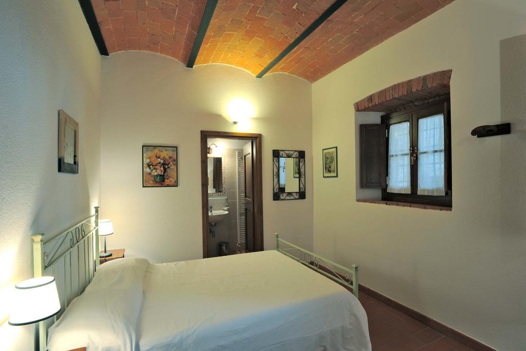 Borgo Rapale Villa Luaran gambar
