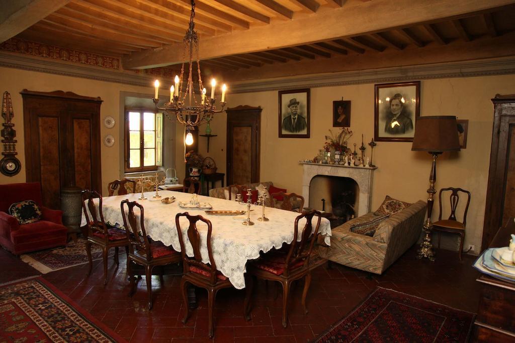 Borgo Rapale Villa Luaran gambar