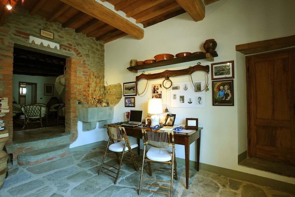 Borgo Rapale Villa Luaran gambar